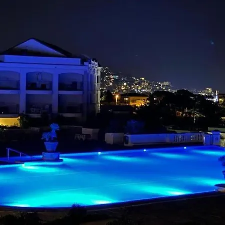 Apartment Comforts - Pool - Sea View Cannes