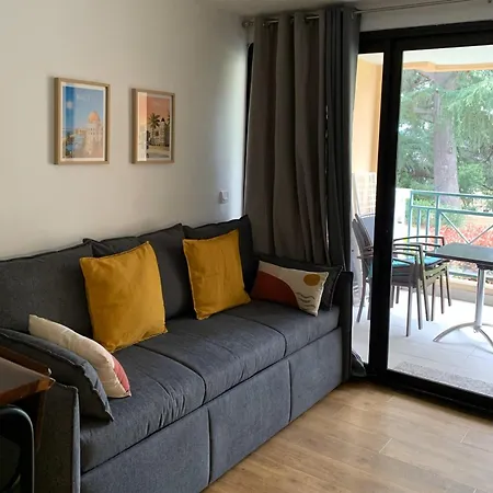 Apartment Comforts - Pool - Sea View *