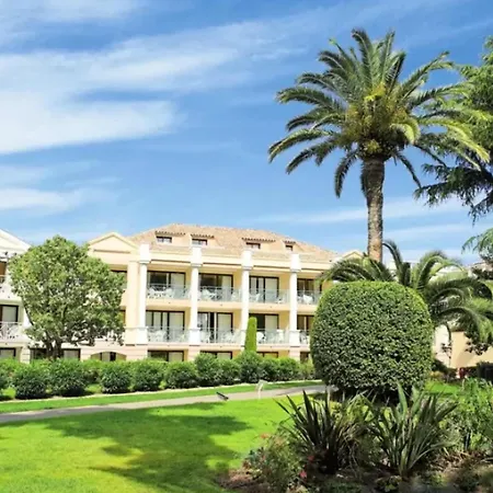 Apartment Comforts - Pool - Sea View